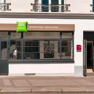 巴黎意大利广场鹌鹑之丘宜必思尚品酒店 巴黎